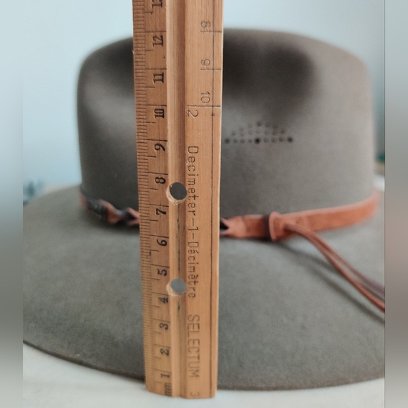 Stylish Fur Felt Wool Western "Longhorn" Cowboy Style Hat by Flechet - Picture 15 of 16